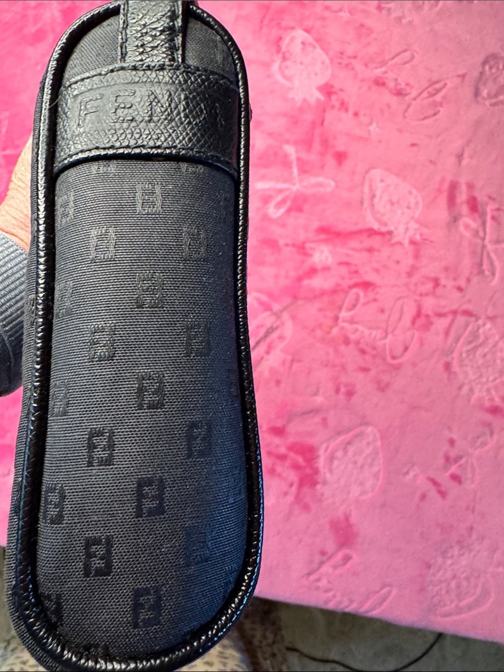 Fendi SAS Roma Black FF Crossbody – Pebbled Leather Strap/Trim – Excellent - Picture 6 of 10